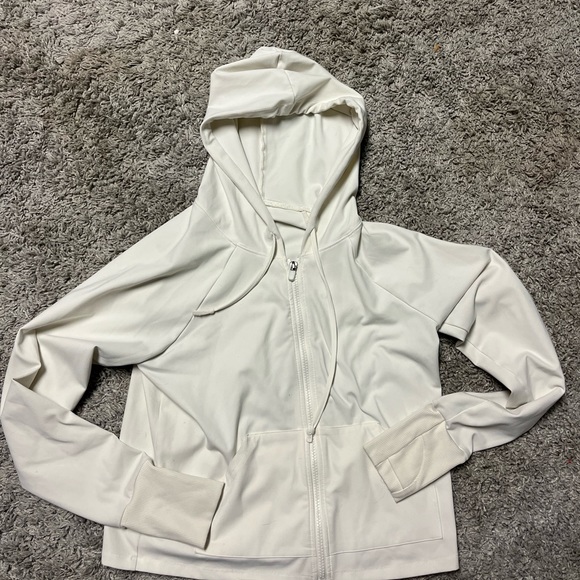 New Fabletics Zip up hooded jacket - Picture 2 of 3